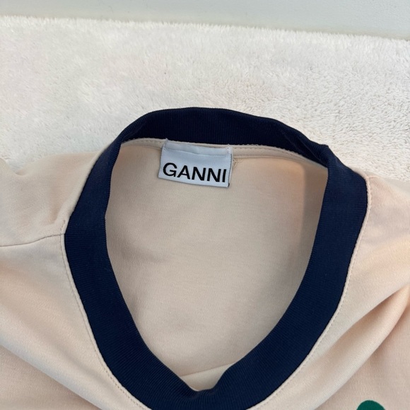 Tops  Cream and Blue Short Sleeve T-Shirt - Picture 4 of 8